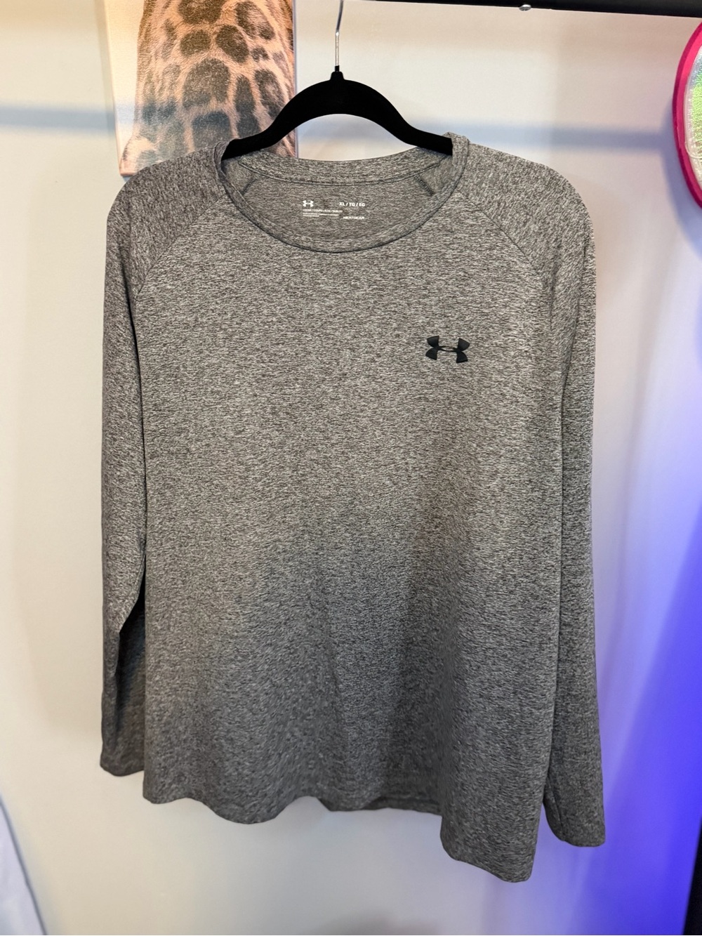 Under Armour Heather Gray Long Sleeve Athletic Shirt